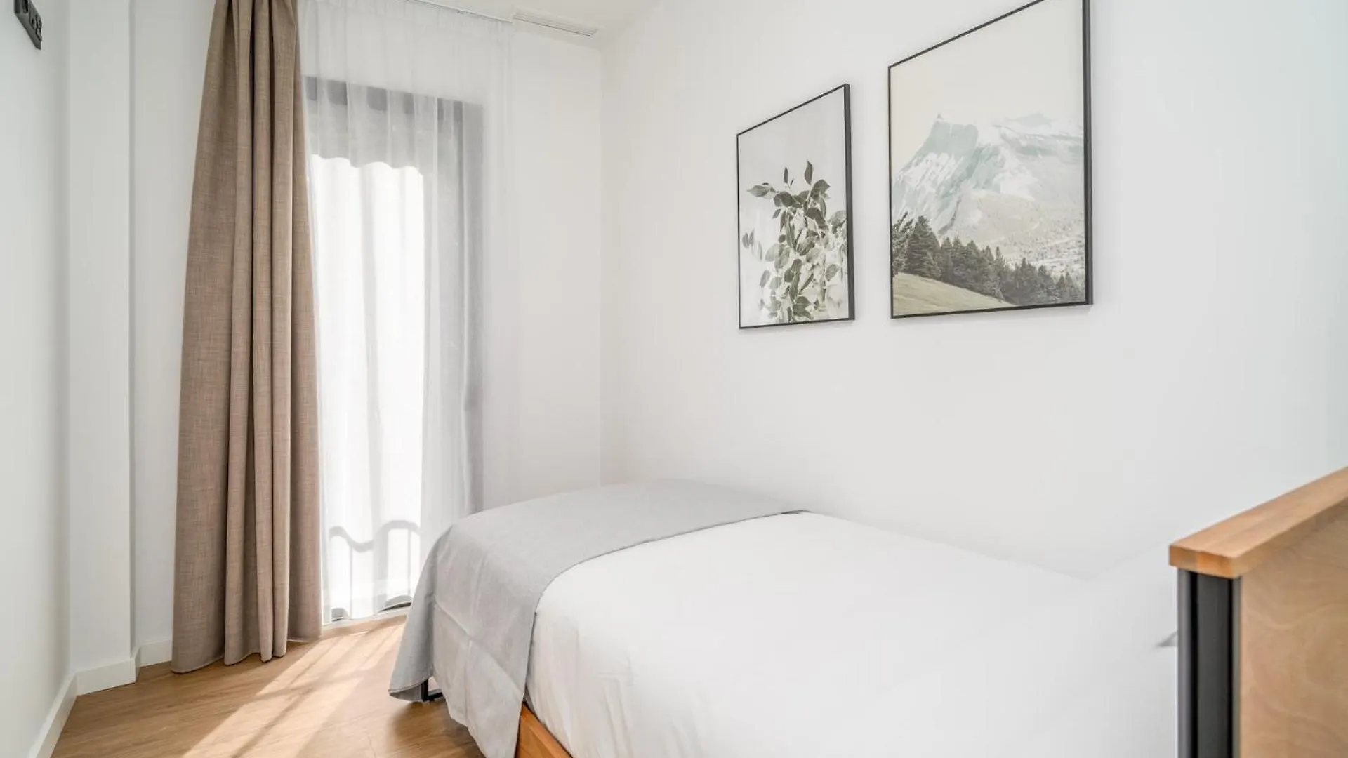 Apartmán Limehome Barcelona Placa Pirineus L'Hospitalet de Llobregat